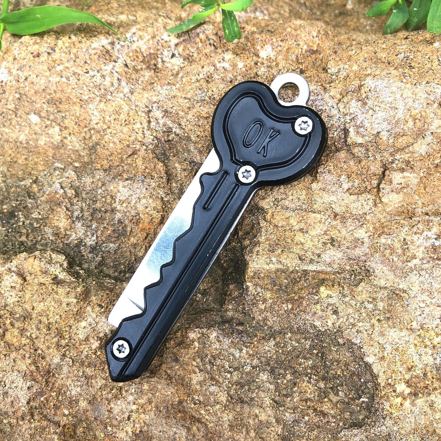Heart Key Knife with Hidden Blade Self Defense Keychain